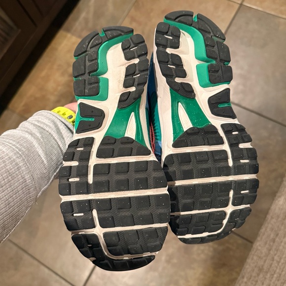 Nike Vomero 5 Sz 5.5 - Picture 5 of 14